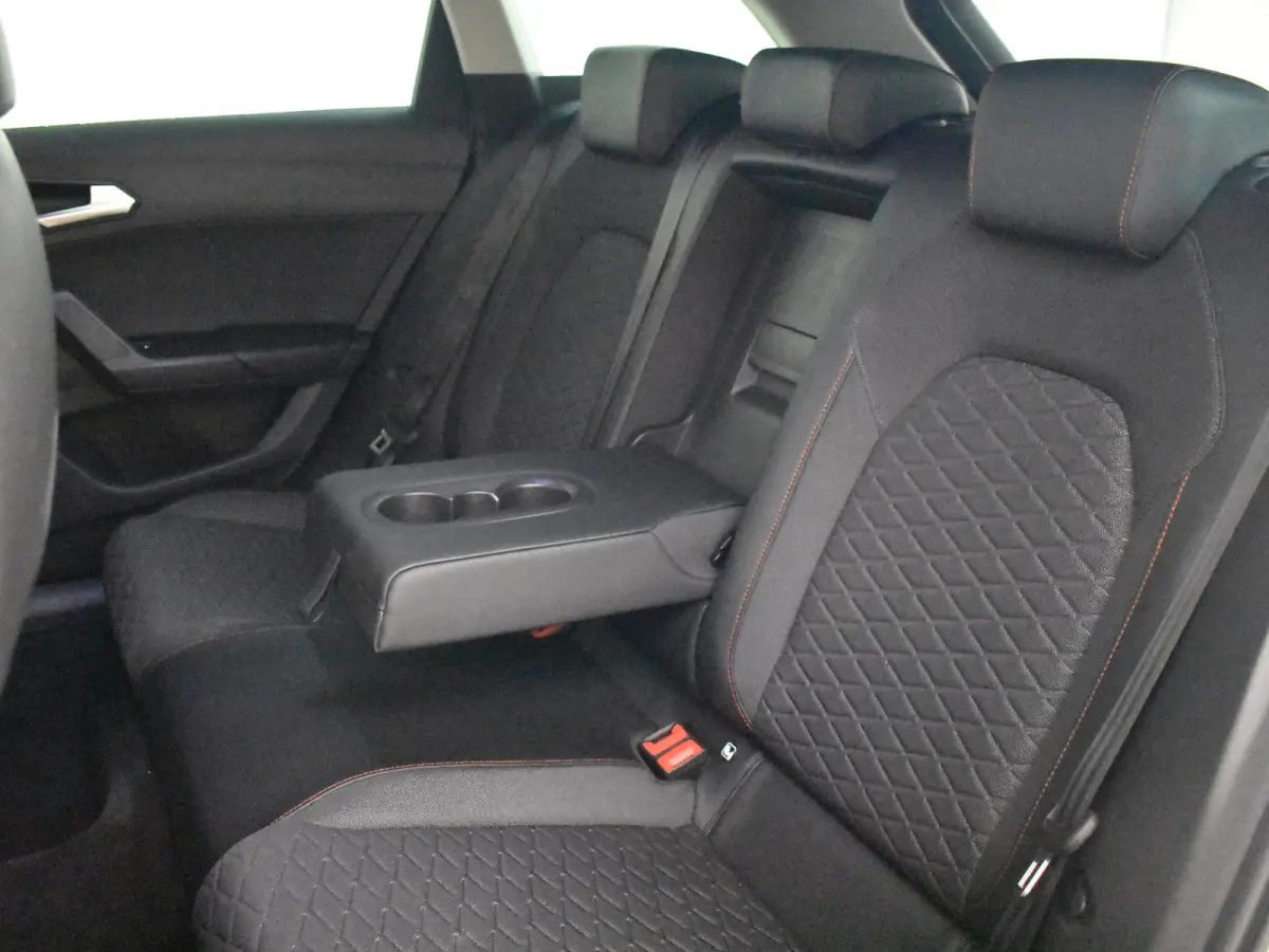 1.4 TSI eHybrid PHEV FR Business Intense | Trekhaak uitklapbaar | Achteruitrijcamera | Stoel/stuurverw | Climate cont | Cruise cont | Apple car/Android auto |  Parkeersensoren | Navi | DAB |