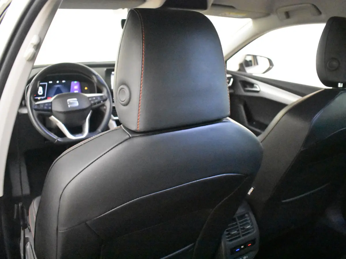1.4 TSI eHybrid PHEV FR Business Intense | Trekhaak uitklapbaar | Achteruitrijcamera | Stoel/stuurverw | Climate cont | Cruise cont | Apple car/Android auto |  Parkeersensoren | Navi | DAB |