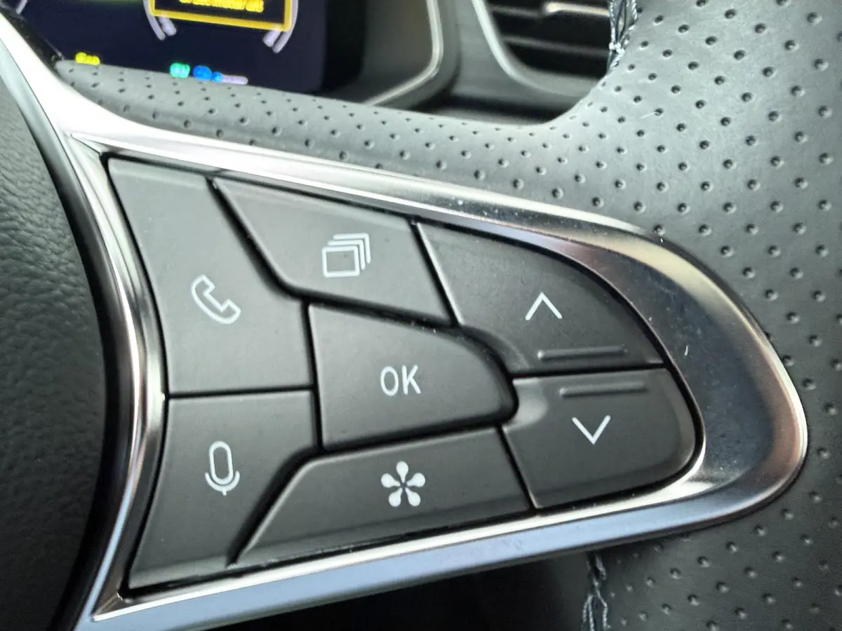 1.8 HEV Instyle | €3.000,- voorraadvoordeel! | Adaptive Cruise Control | Bekleding Leder | Climate Control | Elektrische Kofferklep | Elektrische Stoelen | Google Navigatie | Panoramadak |