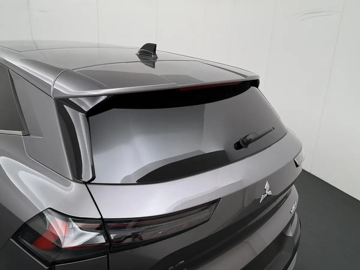 1.8 HEV Instyle | €3.000,- voorraadvoordeel! | Adaptive Cruise Control | Bekleding Leder | Climate Control | Elektrische Kofferklep | Elektrische Stoelen | Google Navigatie | Panoramadak |