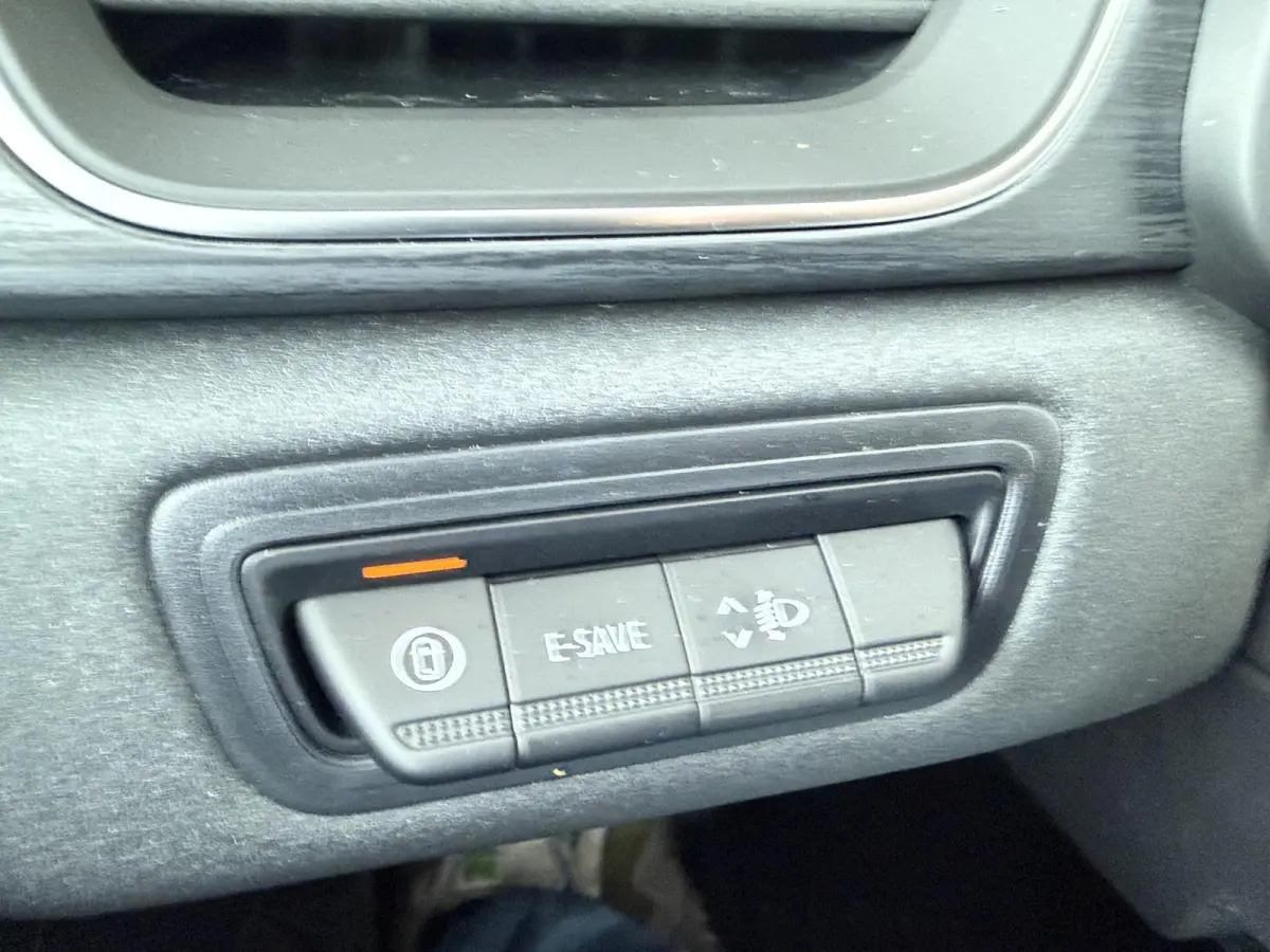 1.8 HEV Instyle | €3.000,- voorraadvoordeel! | Adaptive Cruise Control | Bekleding Leder | Climate Control | Elektrische Kofferklep | Elektrische Stoelen | Google Navigatie | Panoramadak |