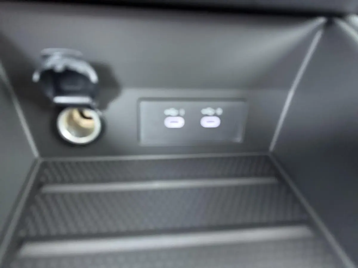 1.8 HEV Instyle | €3.000,- voorraadvoordeel! | Adaptive Cruise Control | Bekleding Leder | Climate Control | Elektrische Kofferklep | Elektrische Stoelen | Google Navigatie | Panoramadak |