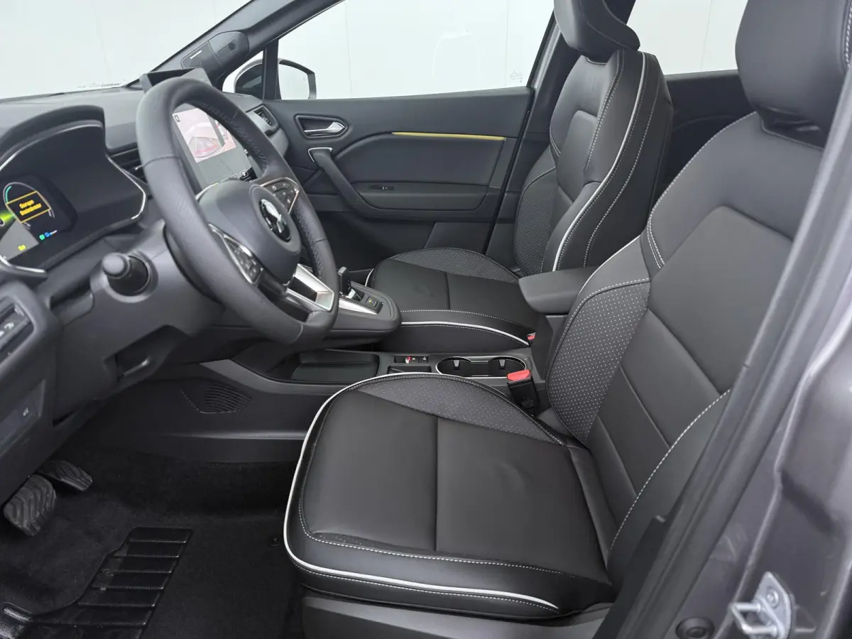 1.8 HEV Instyle | €3.000,- voorraadvoordeel! | Adaptive Cruise Control | Bekleding Leder | Climate Control | Elektrische Kofferklep | Elektrische Stoelen | Google Navigatie | Panoramadak |