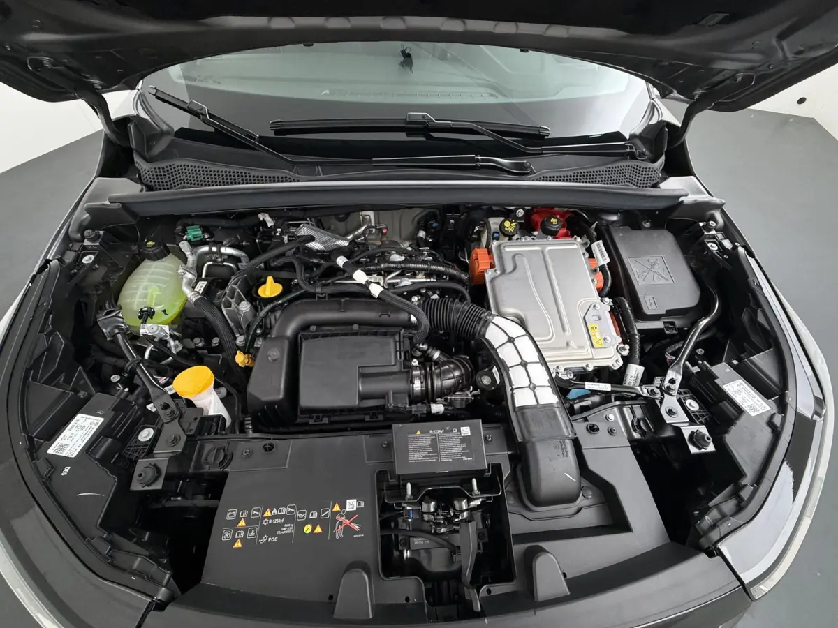 1.8 HEV Instyle | €3.000,- voorraadvoordeel! | Adaptive Cruise Control | Bekleding Leder | Climate Control | Elektrische Kofferklep | Elektrische Stoelen | Google Navigatie | Panoramadak |