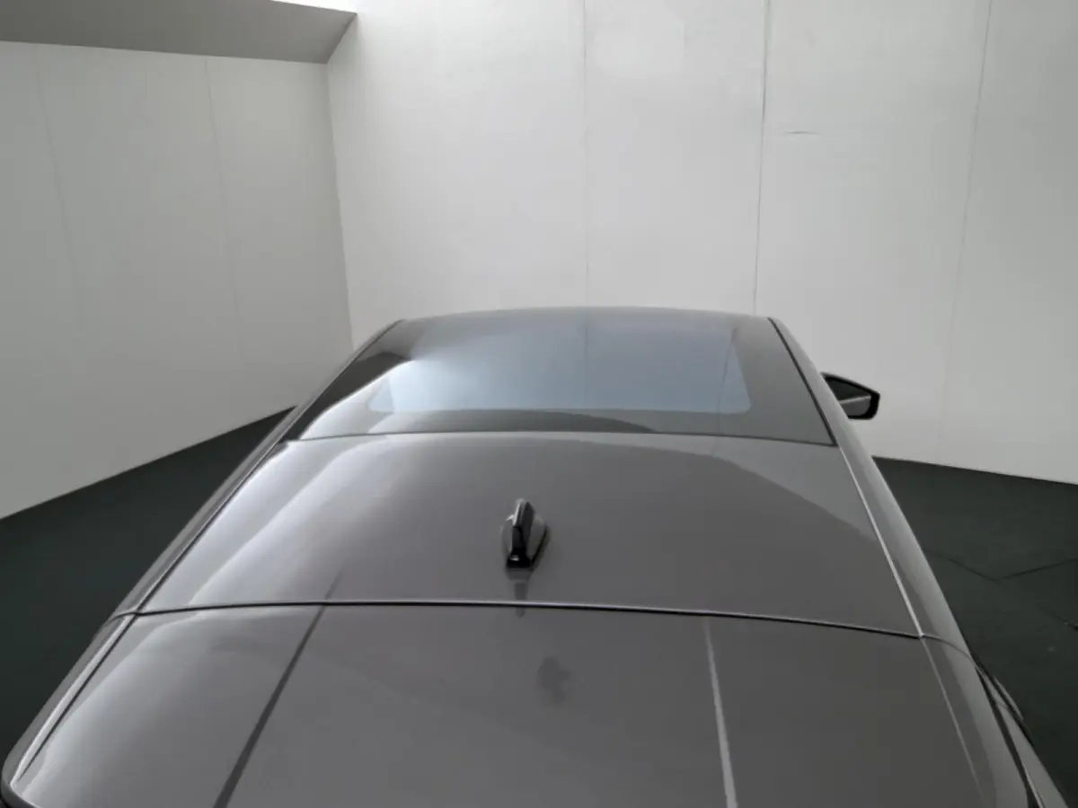 1.8 HEV Instyle | €3.000,- voorraadvoordeel! | Adaptive Cruise Control | Bekleding Leder | Climate Control | Elektrische Kofferklep | Elektrische Stoelen | Google Navigatie | Panoramadak |