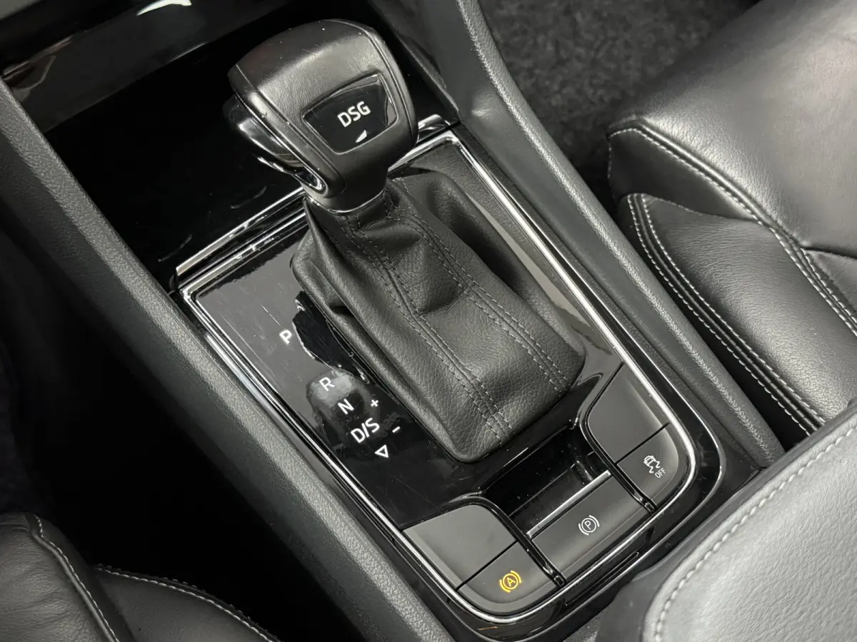 1.5 TSI Style Business PANO Trekhaak 360 camera Memory