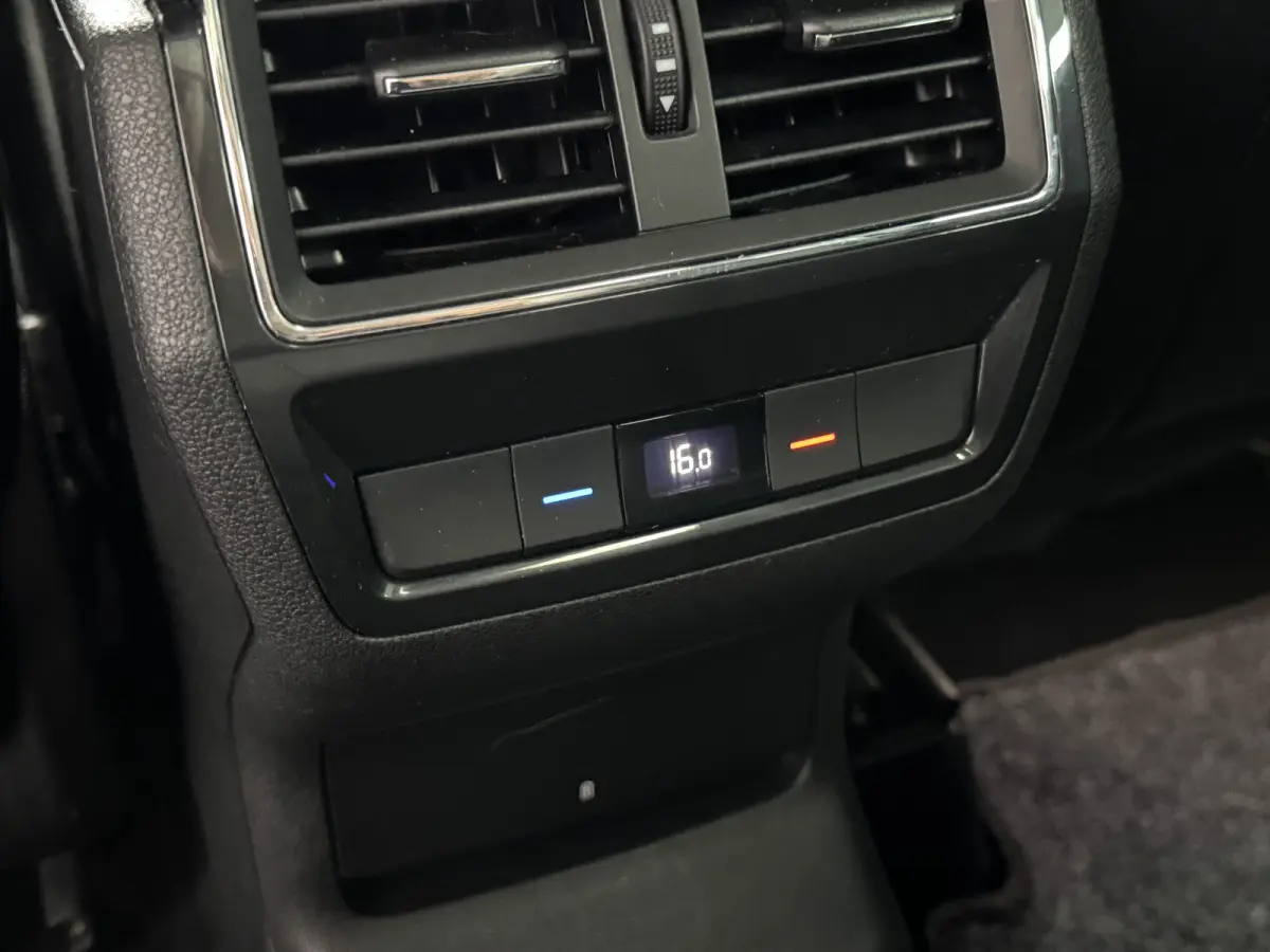 1.5 TSI Style Business PANO Trekhaak 360 camera Memory