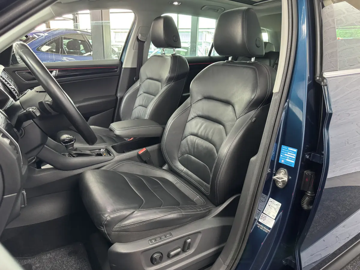 1.5 TSI Style Business PANO Trekhaak 360 camera Memory