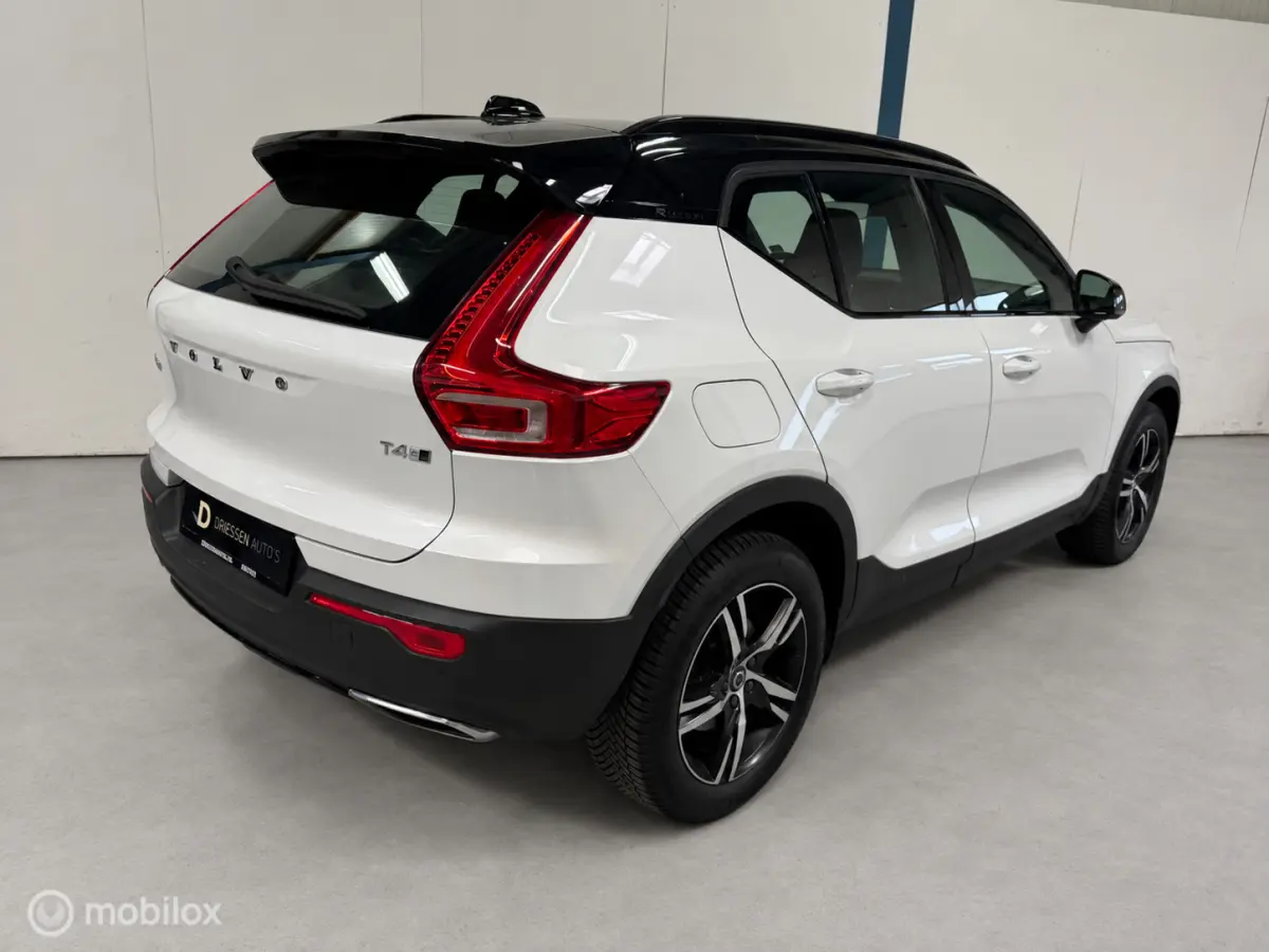 2.0 T4 AWD R-Design AUTOMAAT / CARPLAY