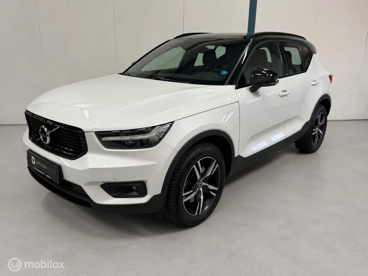 2.0 T4 AWD R-Design AUTOMAAT / CARPLAY