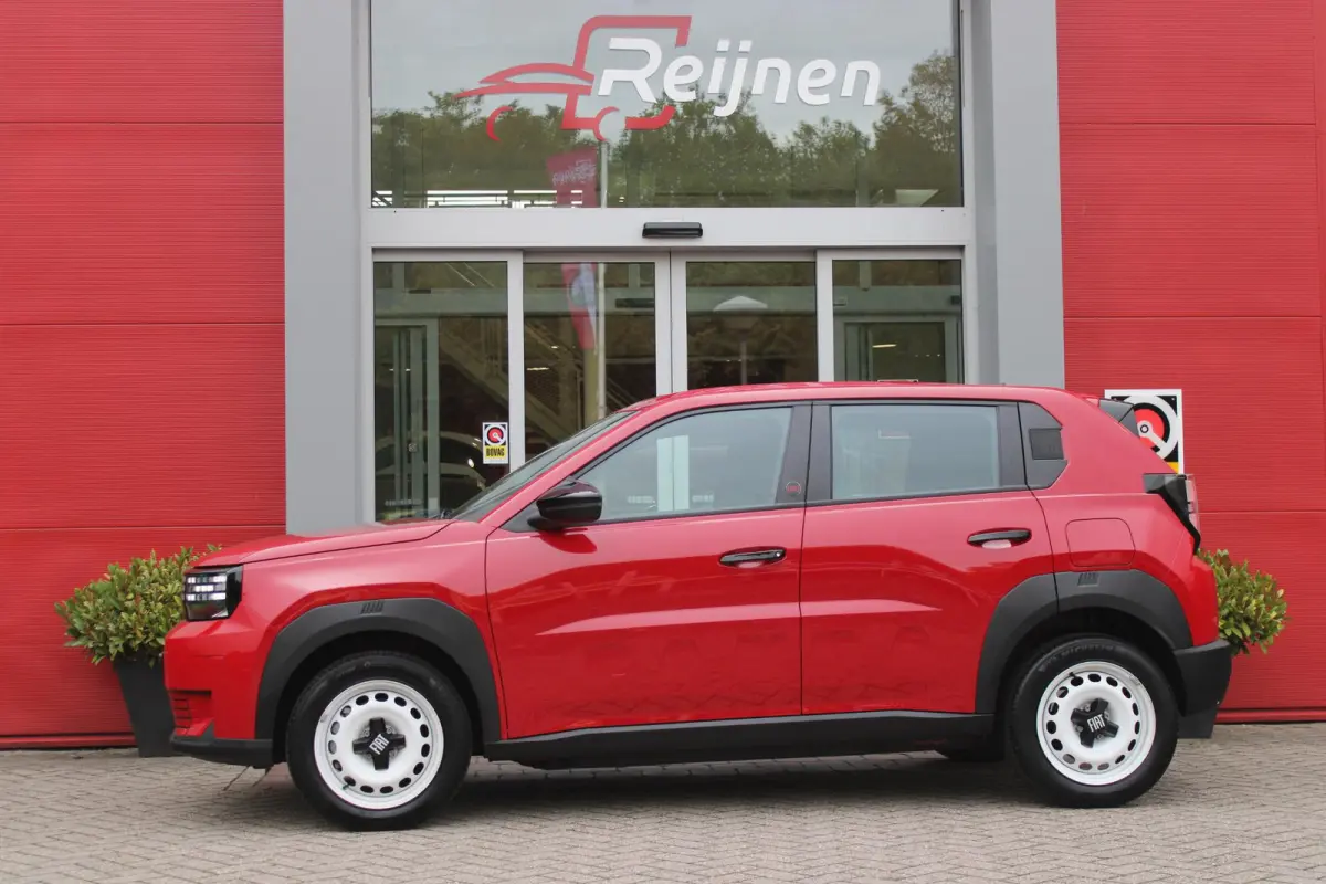 RED 113PK 11 kW 44 kWh | 3-FASE | APPLE CARPLAY/ANDROID AUTO | CRUISE CONTROL | AIRCO | PARKEERSENSOREN ACHTER | LED KOPLAMPEN | SPORTIEVE VELGEN 16" | DAB+ RADIO | DIGITAAL DASHBOARD | ELEK