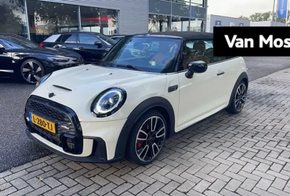 2.0 S John Cooper Works 178 PK | Automaat | Connected Navigation Plus | Head-up display | Navigatiesysteem | Apple Carplay/Android Auto | Draadloze telefoonlader | Leder |