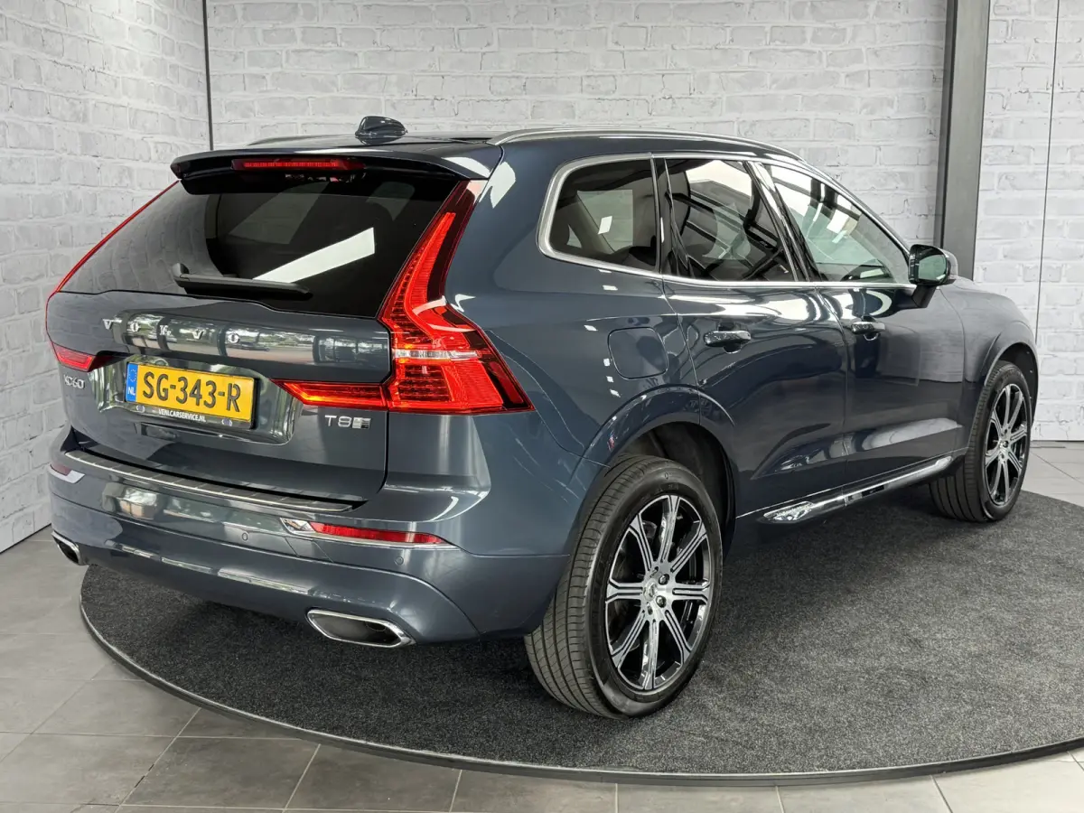 2.0 T8 Twin Engine AWD Inscription Luchtvering B&W Pano Trekhaak Pilot Assist