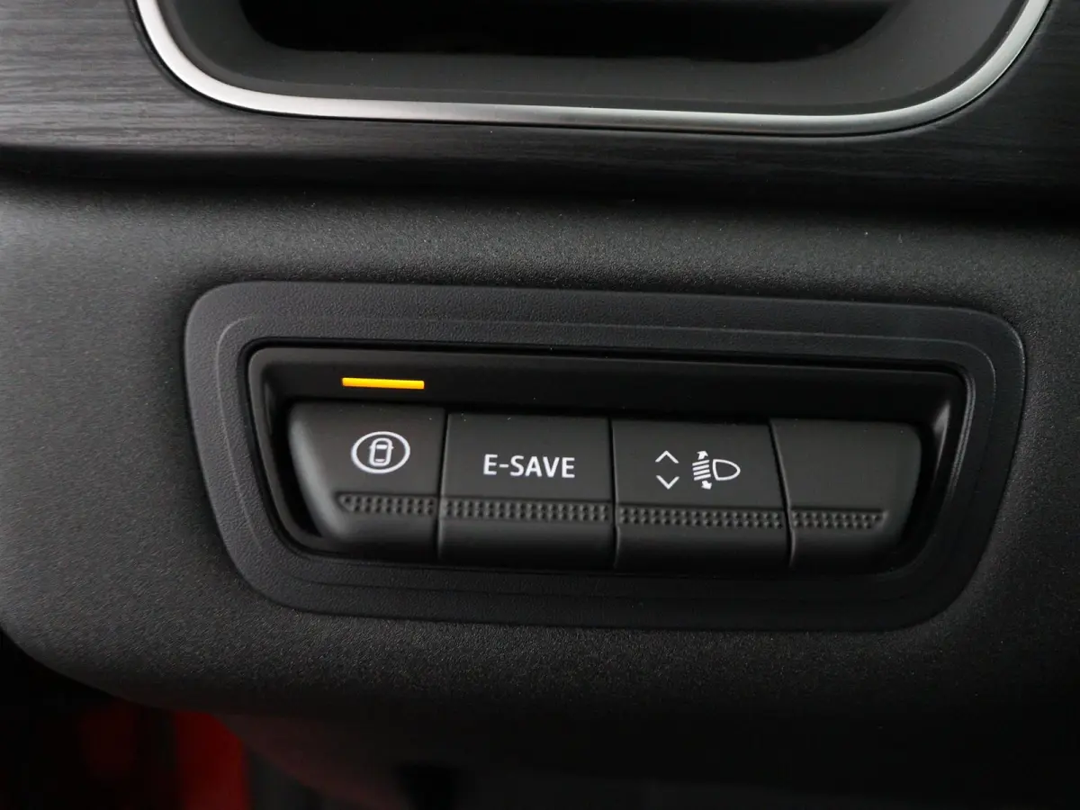 1.8 HEV AT Instyle | € 3.000 Korting! | 360º Camera | Adaptive Cruise Control | Bekleding Leder | Climate Control | Elektrische Stoelen | Google Navigatie | Panoramadak | Stoel- en Stuurv