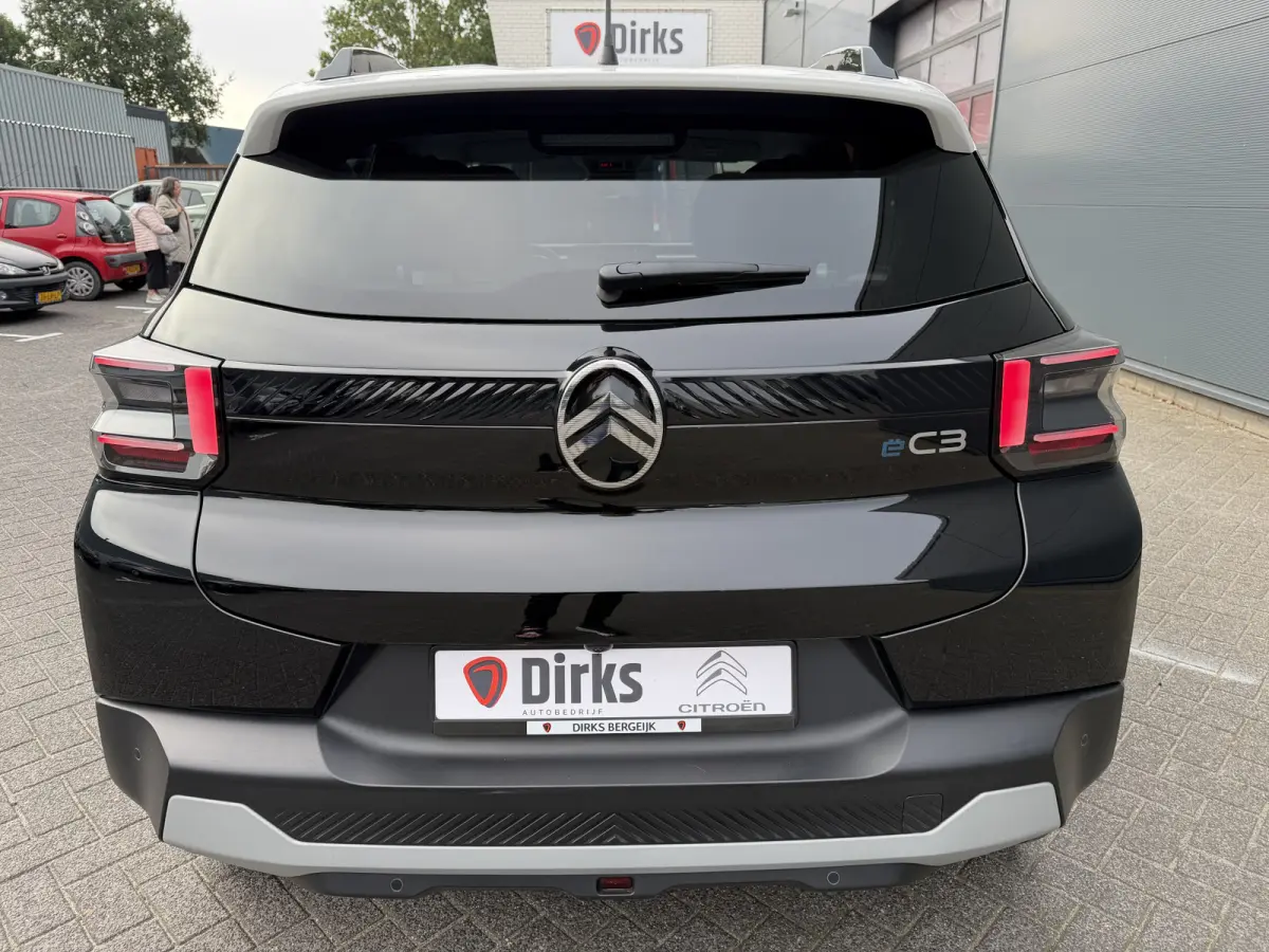 Max 113pk Comfort Range 44 kWh (Camera - Navigatie - LED - Automatische Airco - Apple Carplay - 17"- DAB)