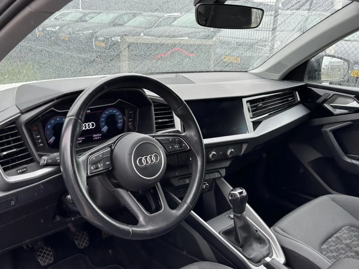 25 TFSI epic cruise apple carplay digitale dash