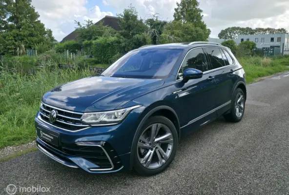1.5 TSI R-Line / Pano / 360' cam. / Navi
