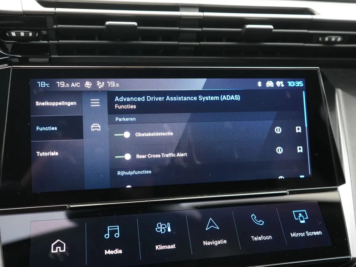 1.6 180 Allure PHEV 180pk Dealer O.H | Adaptive Cruise | 360 Camera | Sportstoelen & Stuur Verwarmd | Blis | Apple Carplay | Keyless | Navigatie | DAB | Virutal | 17"L.M | Plug In Hybrid