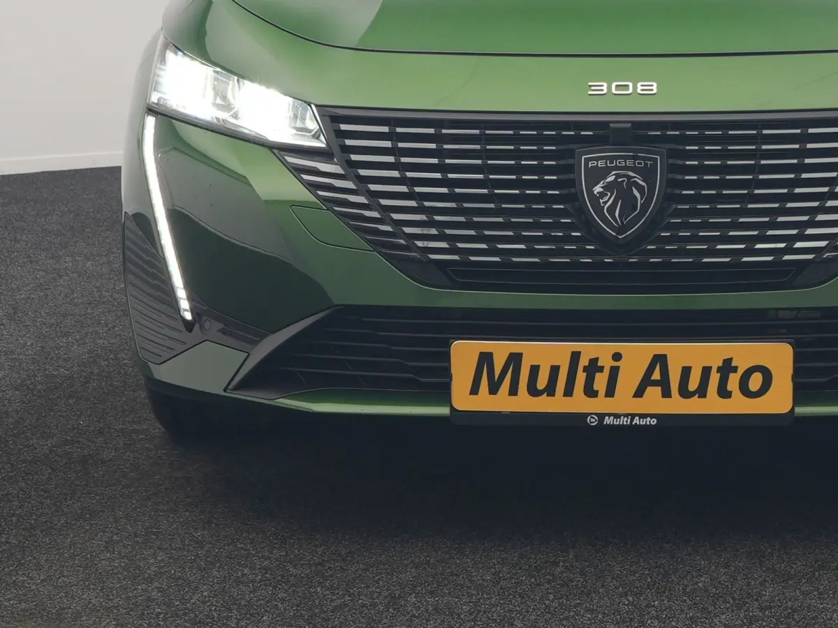 1.6 180 Allure PHEV 180pk Dealer O.H | Adaptive Cruise | 360 Camera | Sportstoelen & Stuur Verwarmd | Blis | Apple Carplay | Keyless | Navigatie | DAB | Virutal | 17"L.M | Plug In Hybrid