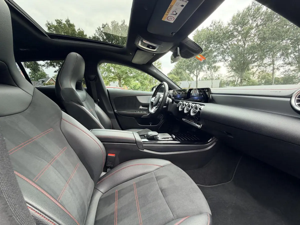 250 e AMG Line| Camera | Pano |ACC | Dealer Onderhouden | Sfeer Verlichting