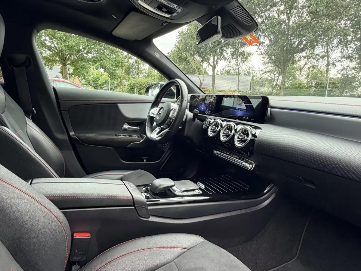 250 e AMG Line| Camera | Pano |ACC | Dealer Onderhouden | Sfeer Verlichting