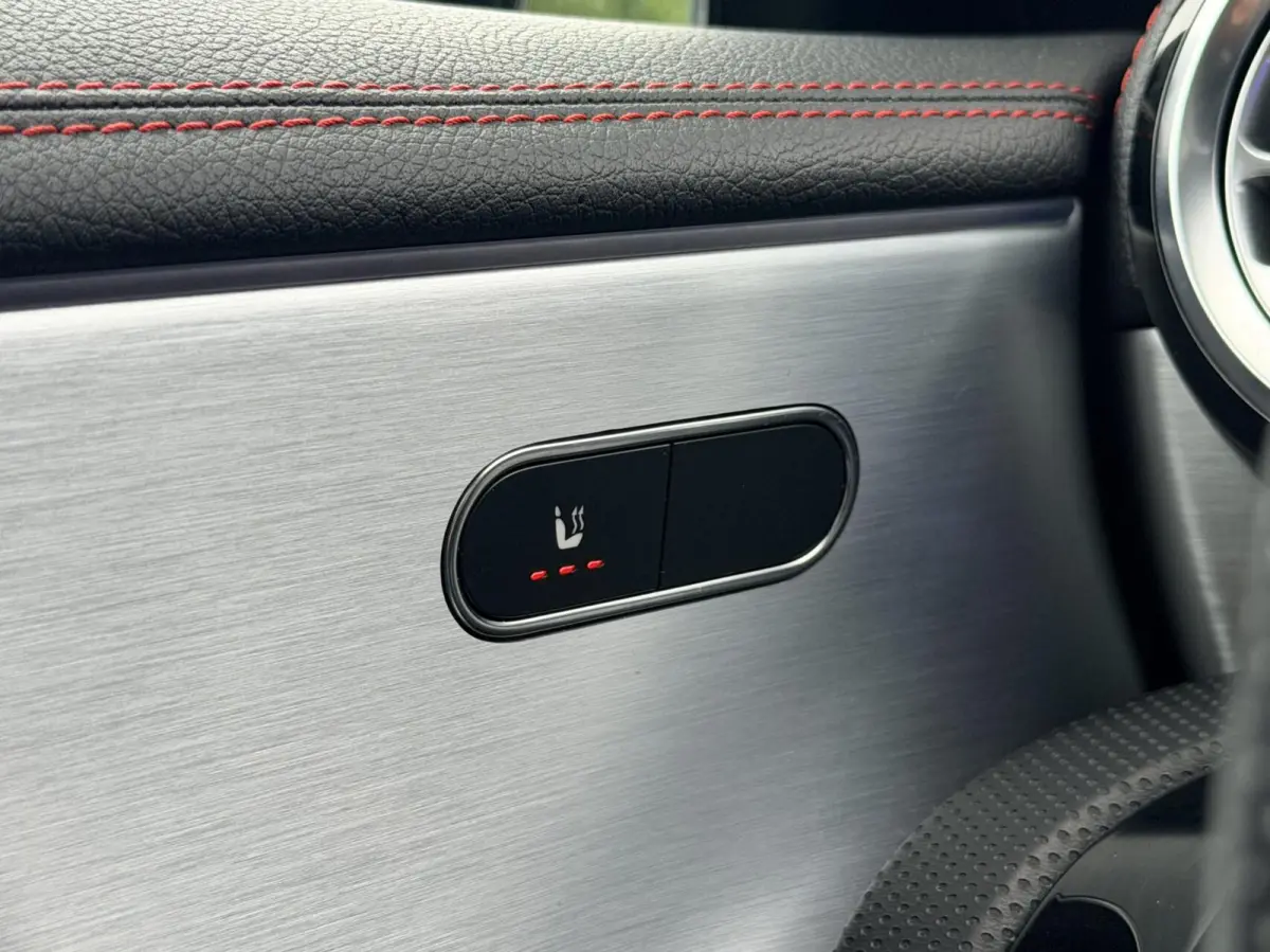250 e AMG Line| Camera | Pano |ACC | Dealer Onderhouden | Sfeer Verlichting