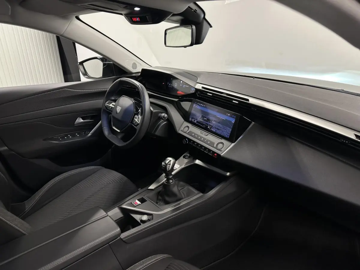 1.2 PureTech Active Pack Business CARPLAY NAVI CRUISE ECC.