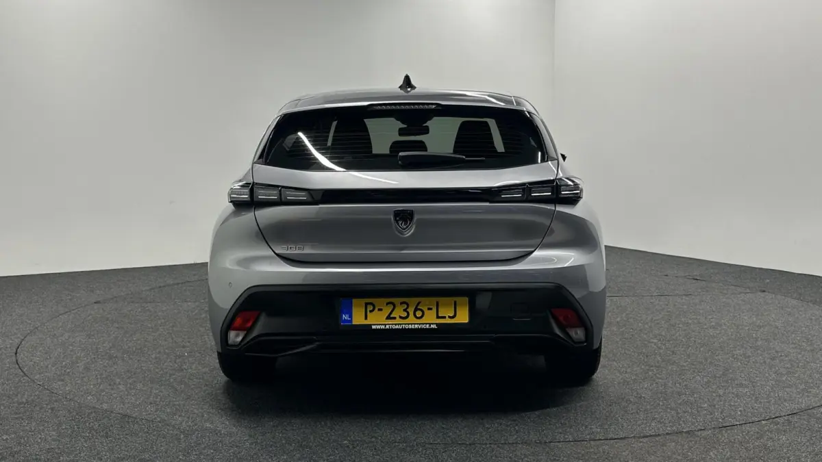 1.2 PureTech Active Pack Business CARPLAY NAVI CRUISE ECC.