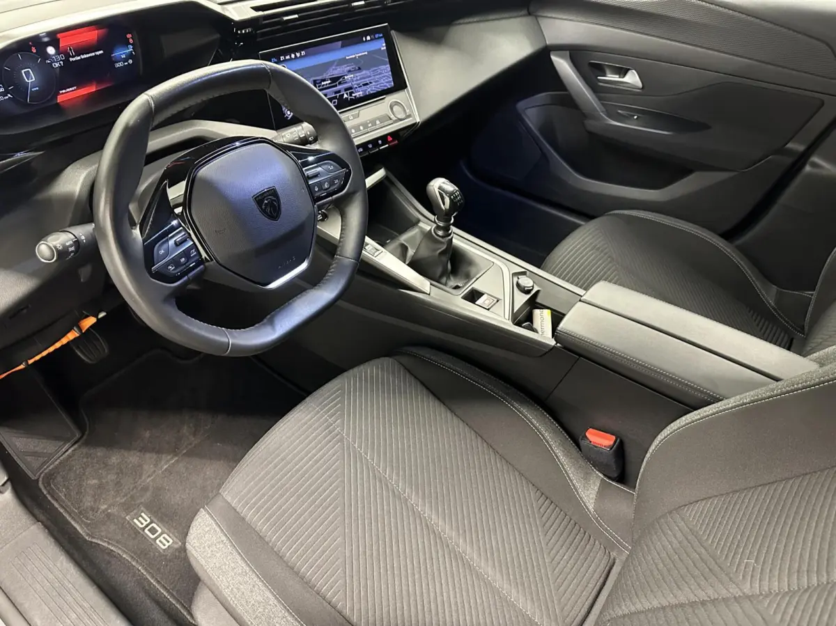 1.2 PureTech Active Pack Business CARPLAY NAVI CRUISE ECC.