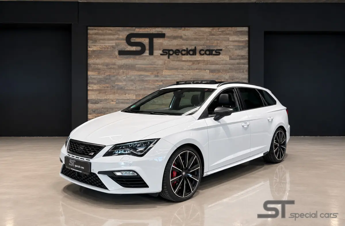 2.0 TSI CUPRA 300 4DRIVE|Pano|Brembo|ABT 370pk