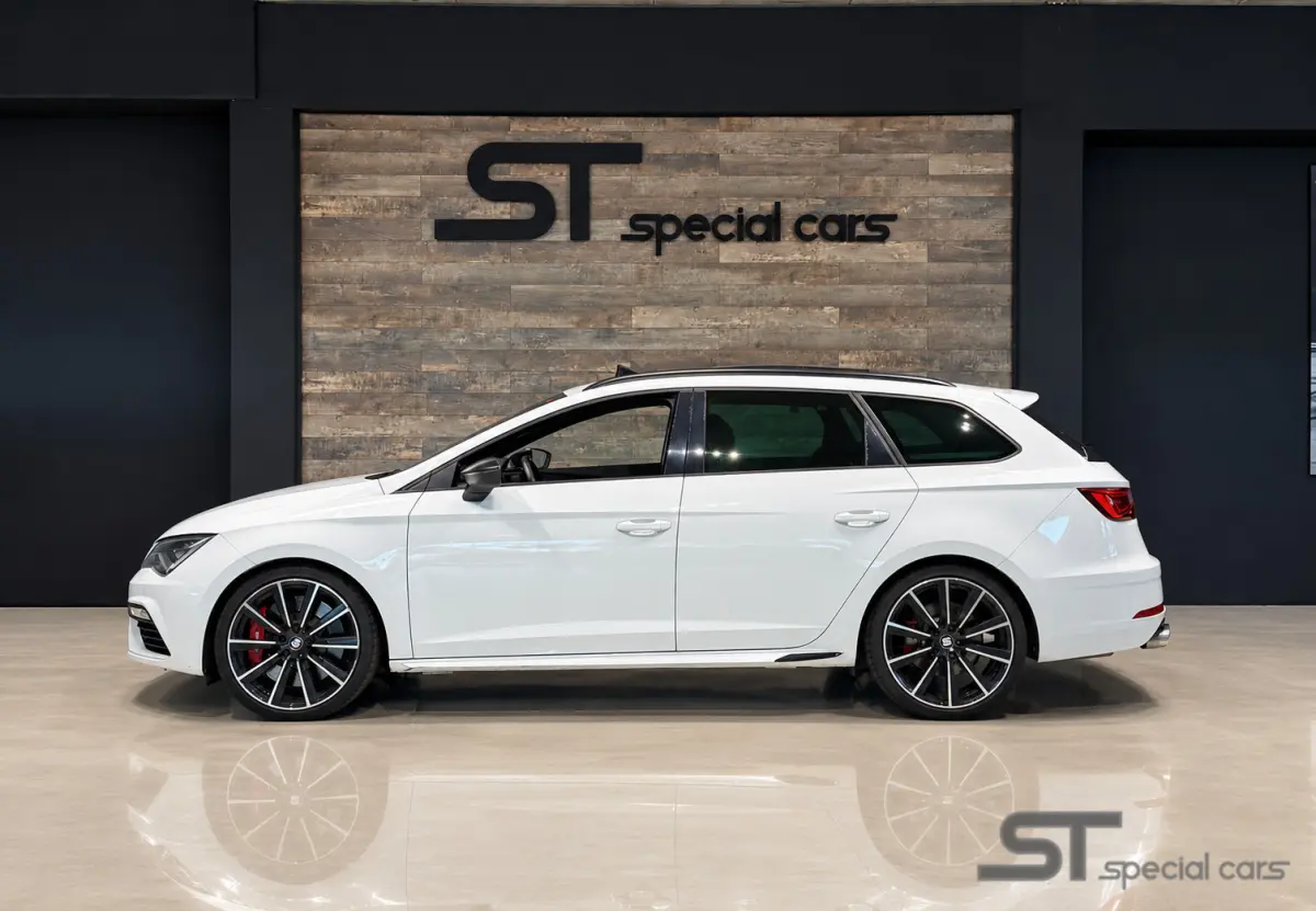 2.0 TSI CUPRA 300 4DRIVE|Pano|Brembo|ABT 370pk