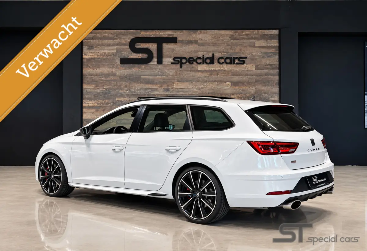2.0 TSI CUPRA 300 4DRIVE|Pano|Beats|Brem|370pk