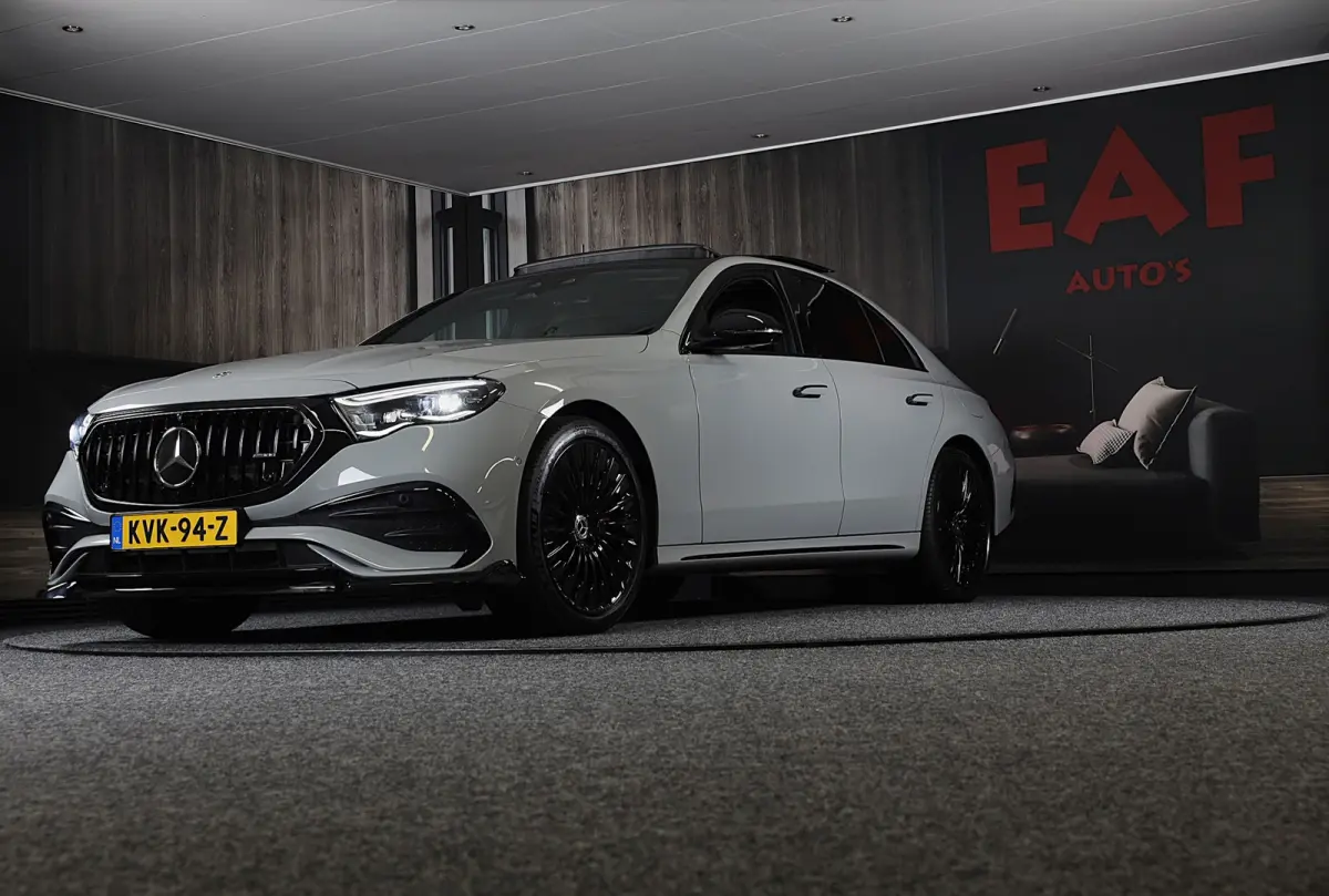 300 e AMG 53 Look / Head Up / Luchtvering / Burmester 4D / HYPERSCREEN / Acc / Memory / Open Pano / 20 Inch