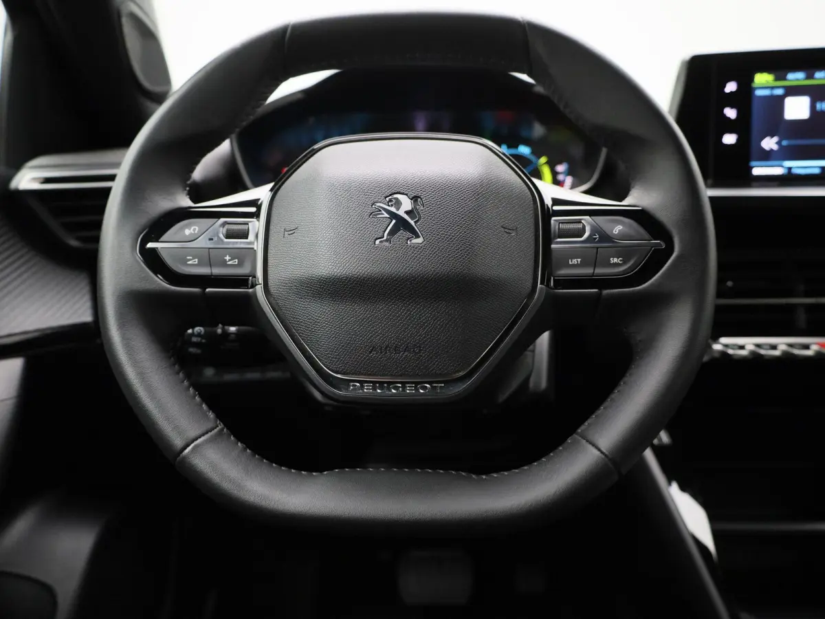 EV Active Pack 50 kWh | Parkeersensoren | Climate control | Apple Carplay/Android Auto