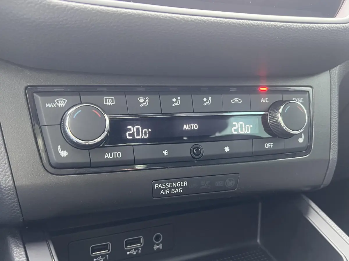 1.0 TSI FR Business Intense Beats Pano LED NL NAP