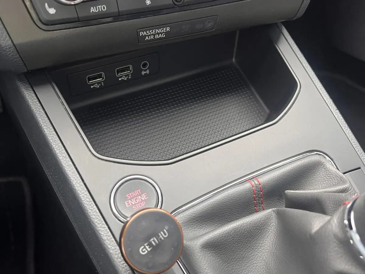 1.0 TSI FR Business Intense Beats Pano LED NL NAP
