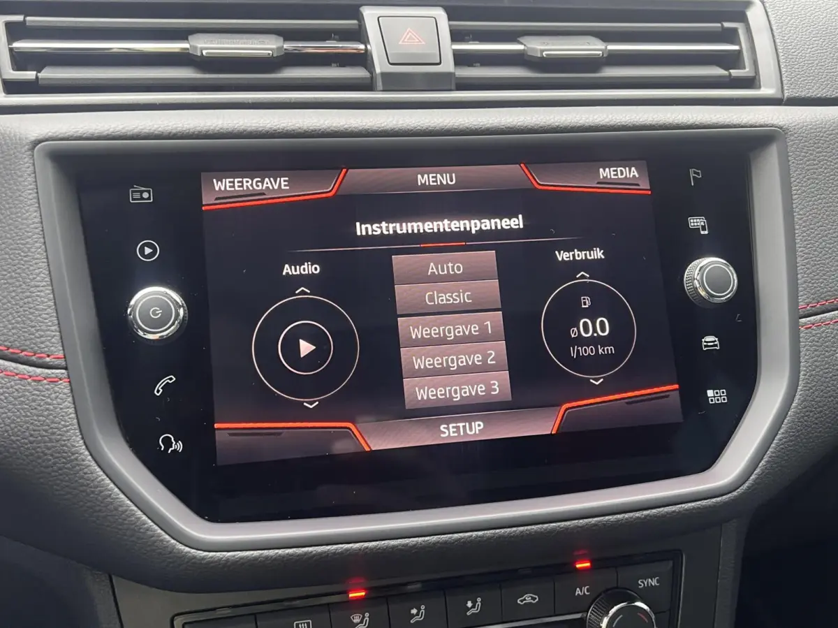 1.0 TSI FR Business Intense Beats Pano LED NL NAP
