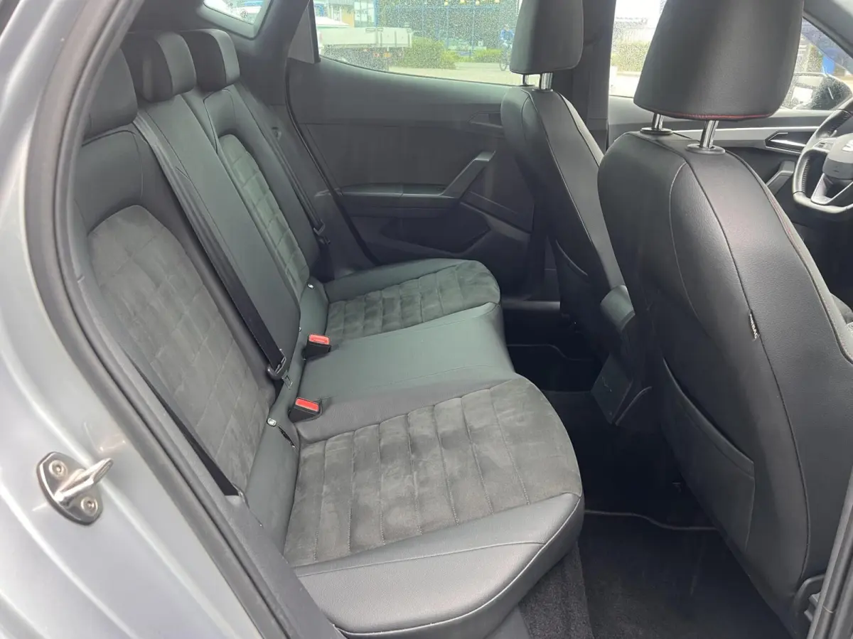 1.0 TSI FR Business Intense Beats Pano LED NL NAP