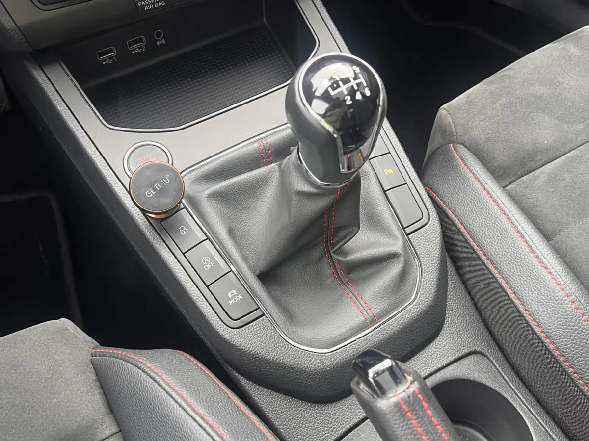1.0 TSI FR Business Intense Beats Pano LED NL NAP