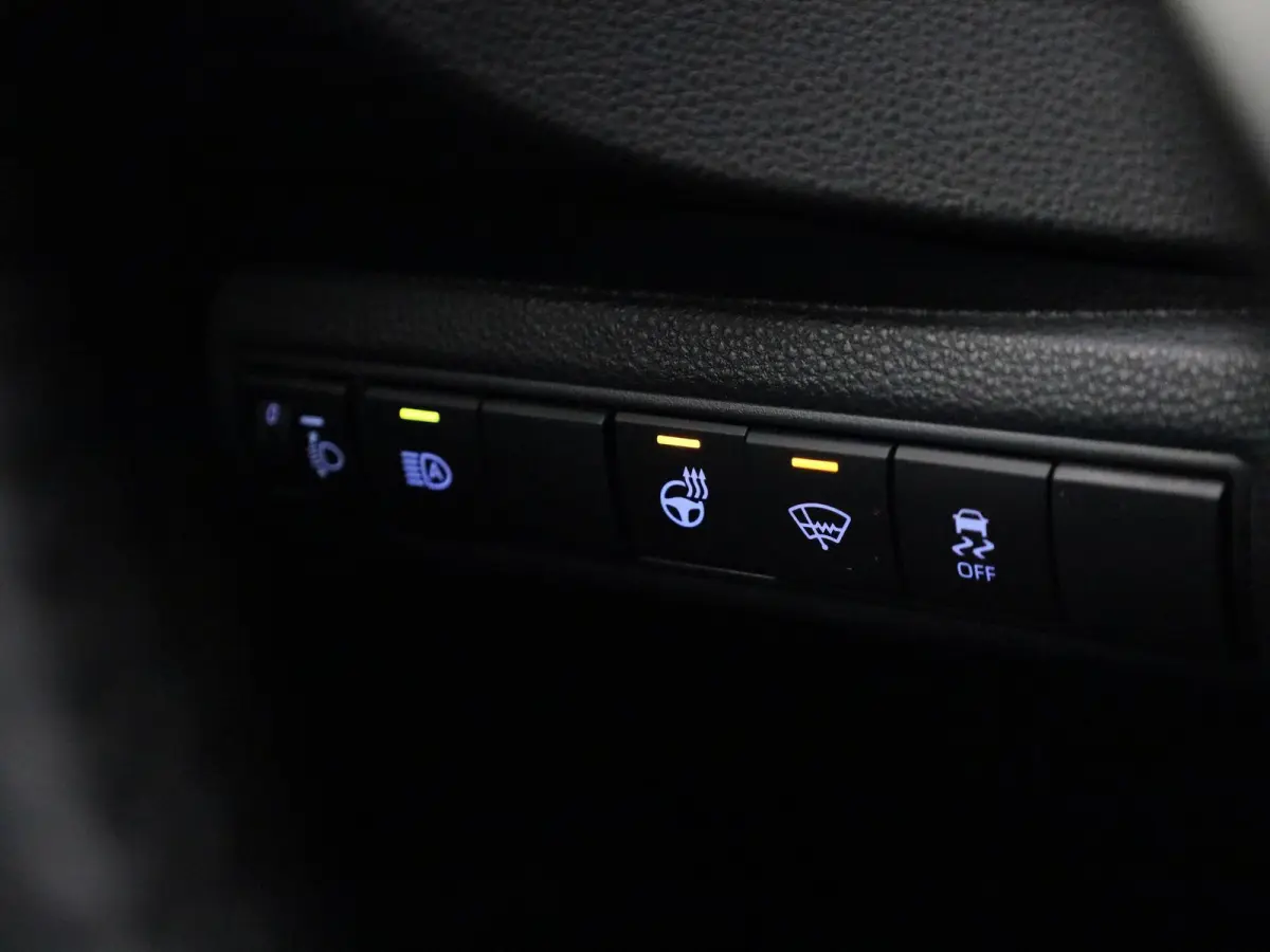 1.8 Hybrid Dynamic | NAVIGATIE | CAMERA | STOELVERWARMING | CLIMATE