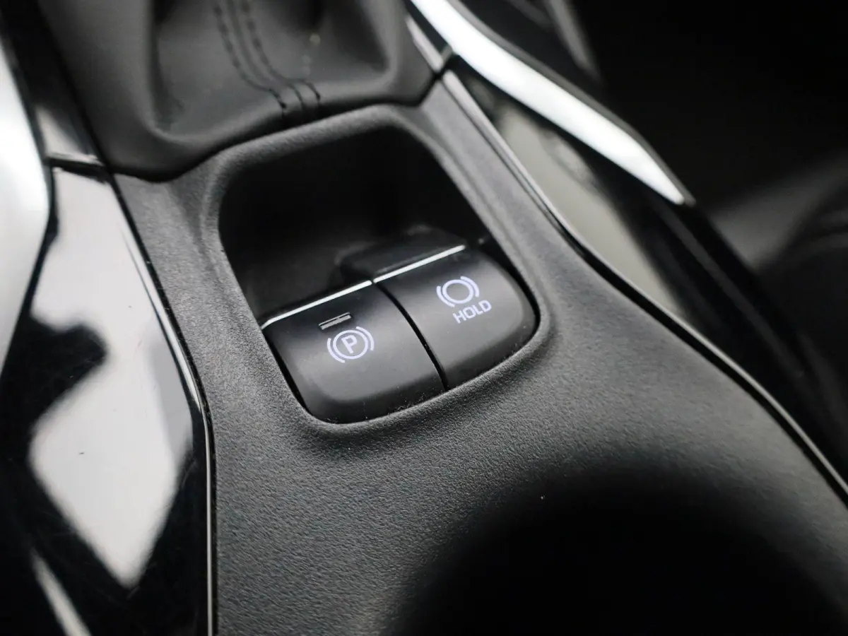 1.8 Hybrid Dynamic | NAVIGATIE | CAMERA | STOELVERWARMING | CLIMATE