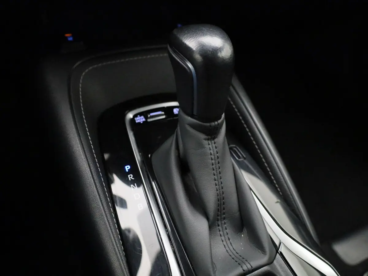1.8 Hybrid Dynamic | NAVIGATIE | CAMERA | STOELVERWARMING | CLIMATE
