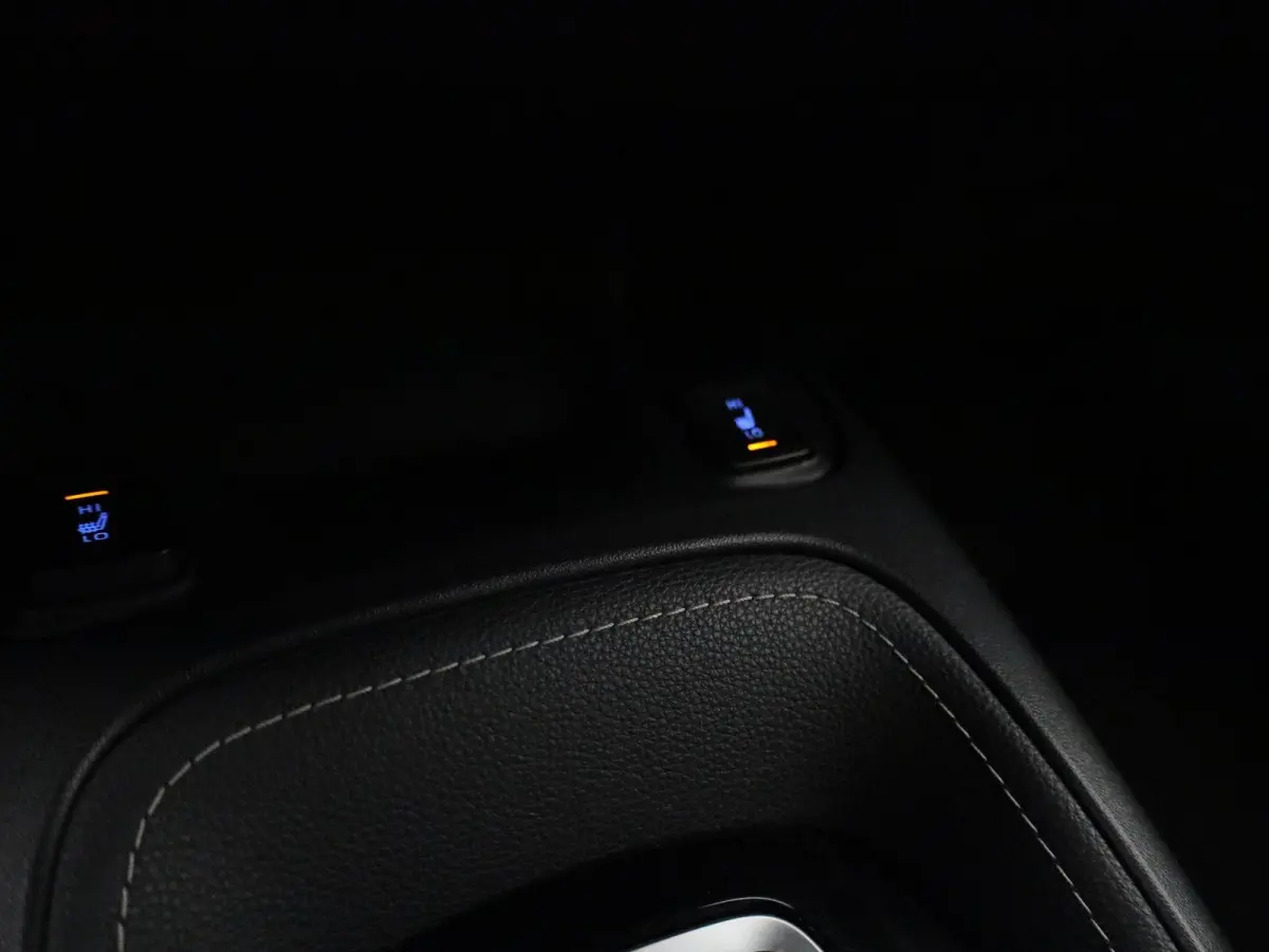 1.8 Hybrid Dynamic | NAVIGATIE | CAMERA | STOELVERWARMING | CLIMATE