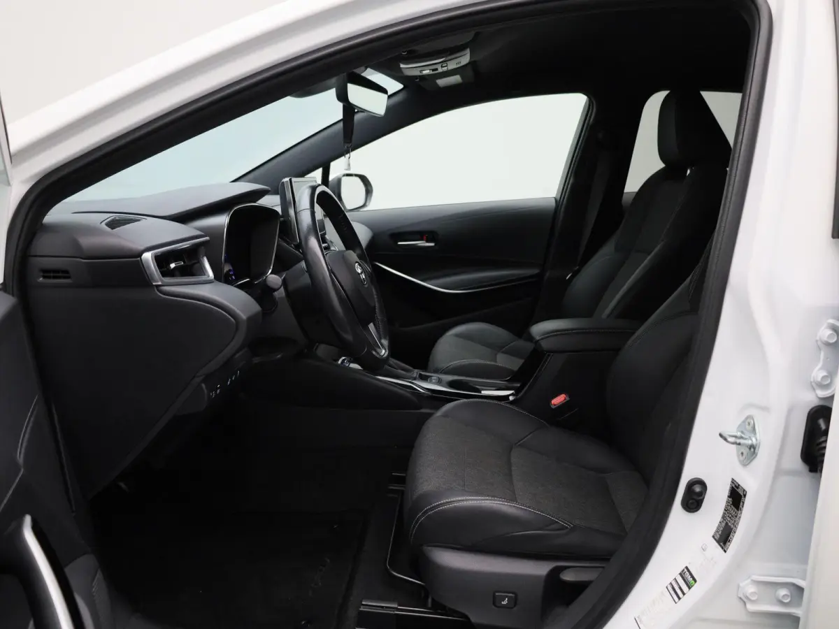 1.8 Hybrid Dynamic | NAVIGATIE | CAMERA | STOELVERWARMING | CLIMATE