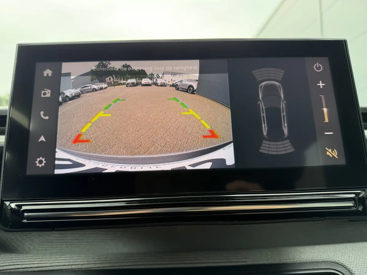 Max 113pk Comfort Range 44 kWh (Camera - Parkeersensoren V+A - Automatische Airco - Navigatie - Apple Carplay - LED - 17"incl 4S - Dodehoek detectie)