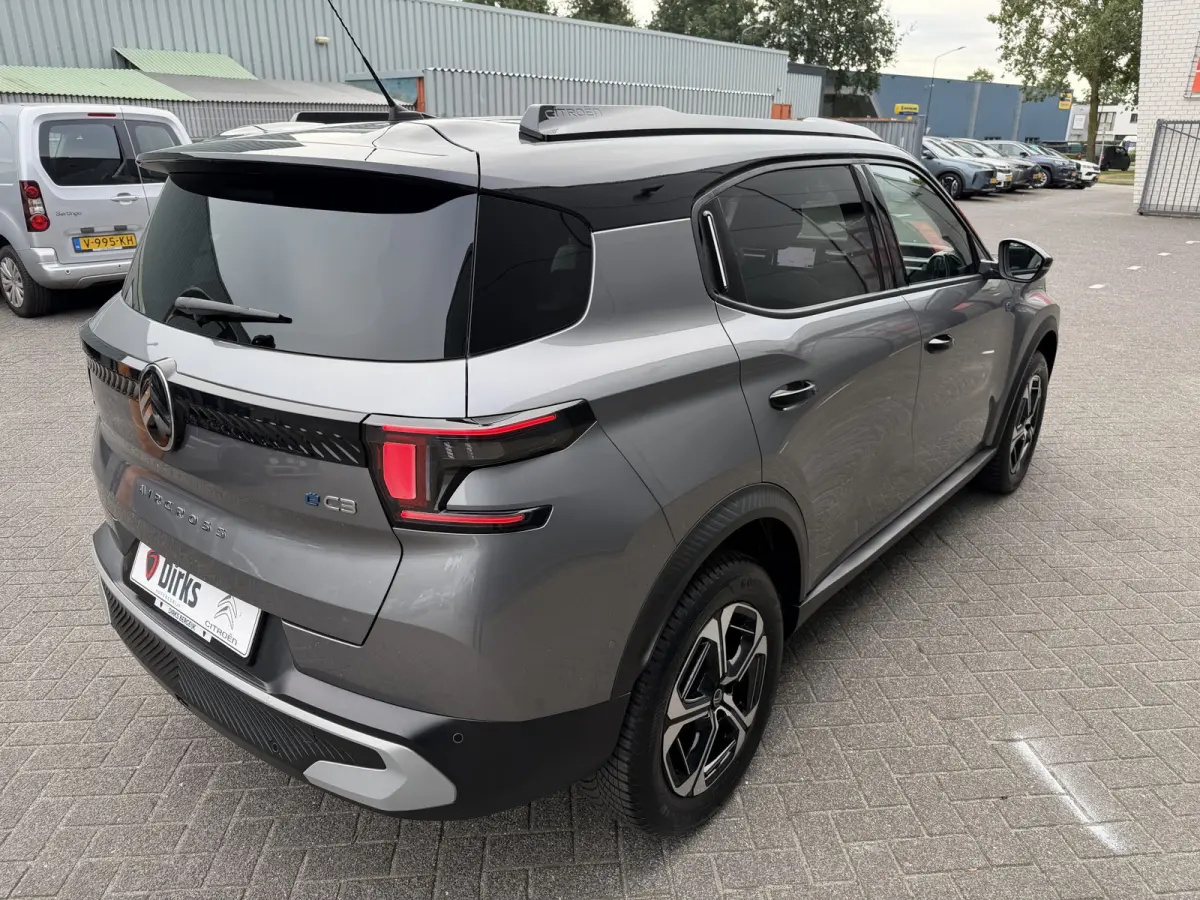 Max 113pk Comfort Range 44 kWh (Camera - Parkeersensoren V+A - Automatische Airco - Navigatie - Apple Carplay - LED - 17"incl 4S - Dodehoek detectie)