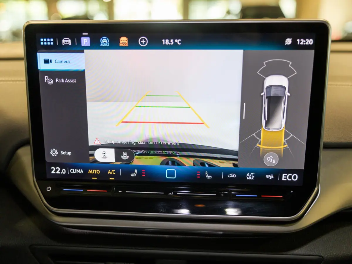 Pro Limited Edition 77 kWh SOH 98% / 286pk / Achteruitrij camera / Dodehoek assistent / Stoelverwarming /