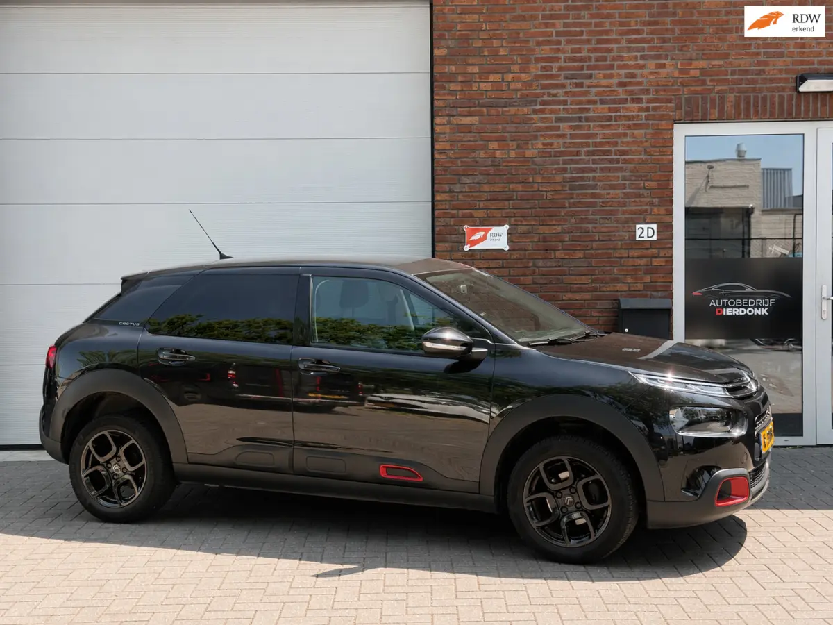 Citroën C4 Cactus 2018 Benzine Handgeschakeld leasen