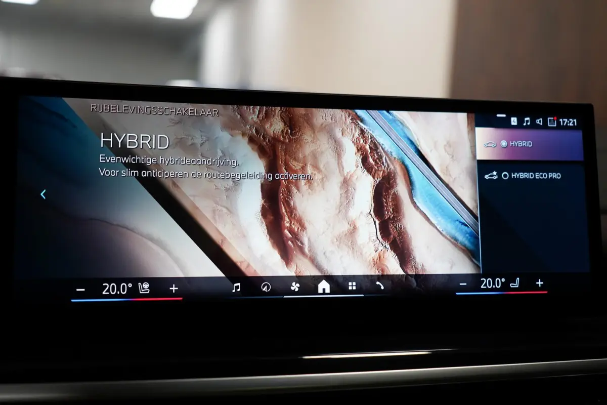 xDrive50e BTW|M-Sport|PANO|HUD|SkyLounge|H&K|Trekhaak