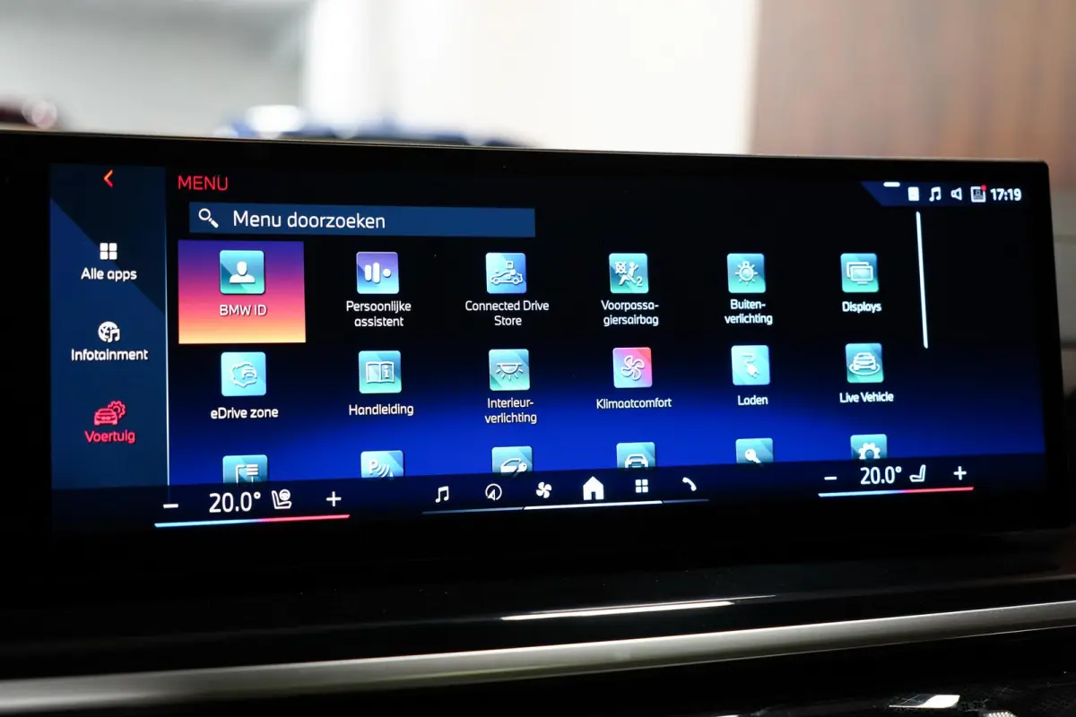 xDrive50e BTW|M-Sport|PANO|HUD|SkyLounge|H&K|Trekhaak